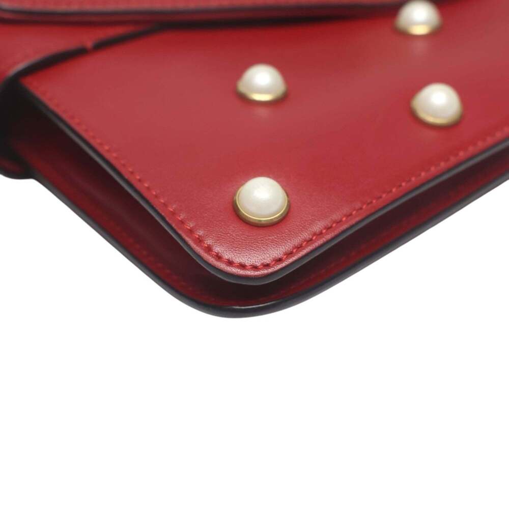 GUCCI Authentic Red Pearl Leather Shoulder Bag - Picture 7 of 14